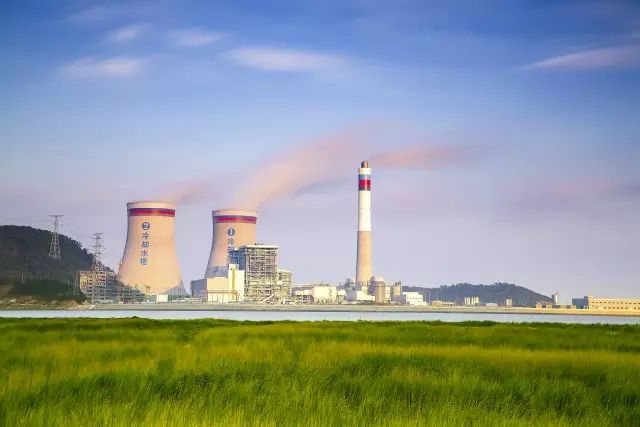 2015年4月17日---燃?xì)獍l(fā)電機組項目第七批中性點出線柜+中性點接地電阻柜發(fā)貨！